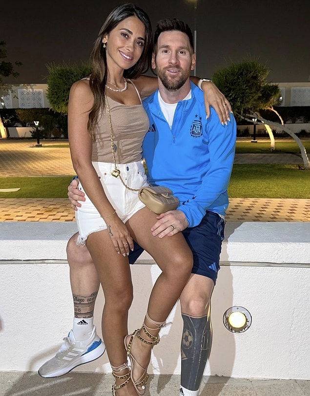2017 yılında Antonella Roccuzzo ile dünyaevine giren Messi'nin