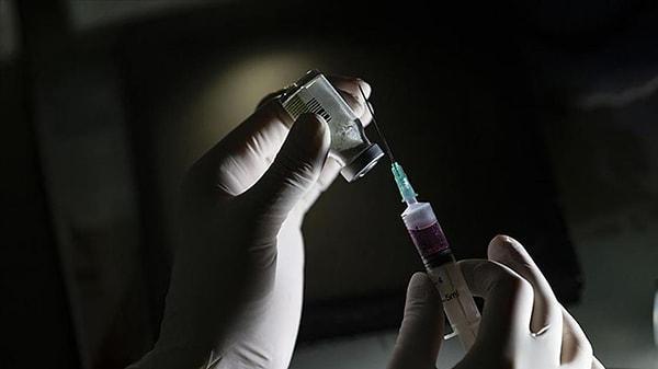 Çin kendi MRNA tabanlı aşısını üretse de bu aşının yeni varyantlara karşı koruma konusunda Batılı rakipleri kadar iyi olup olmadığı henüz bilgi yok.