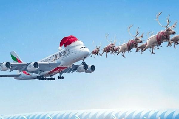 Sosyal medyada gündem olan animasyonda, geyikler Noel Baba'nın aracı yerine Emirates'in uçağını çekerken görülüyor.