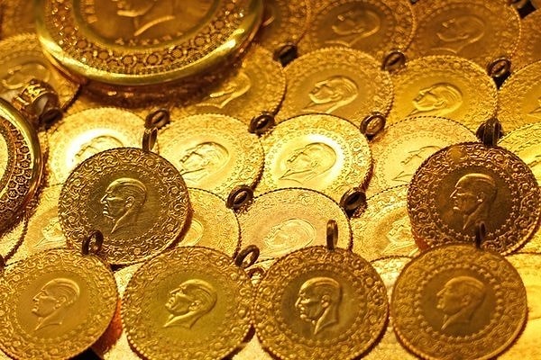Çin'deki rahatlama emtia tarafında görülürken, ons altın değer kazancıyla 1.805 dolardan, gram altın da 1.086 liradan işlem gördü.