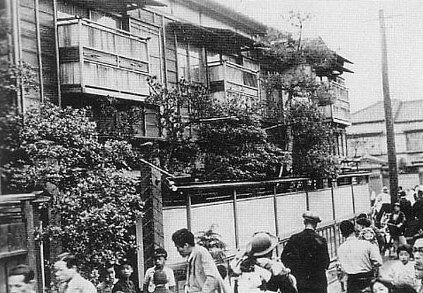Kaldıkları otelin personeli tarafından bulunan Ishida'nın cesedi, derhal polis incelemesine alındı.