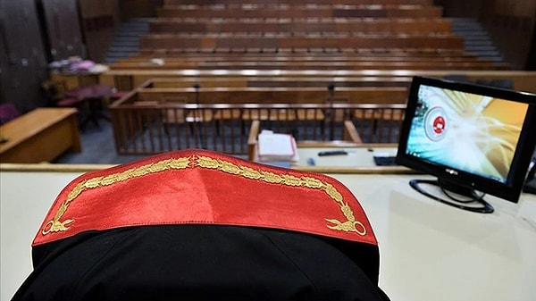 Hakimlik savcılık sınavına giren adaylar ÖSYM sonuç sorgulama sayfası üzerinden araştırmalarına başladı.