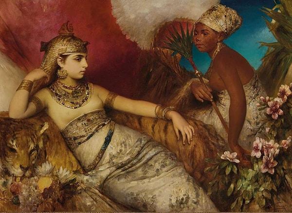 15. Cleopatra'nın anne ve babası öz kardeşti!