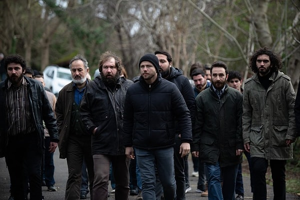 Ayakta durmaya çalışan Çököy halkı, Selahattin'e karşı açtıkları savaşın sonuçları ile baş etmek durumunda kalır.