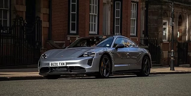 Porsche Taycan Turbo-187.400 Dollars
