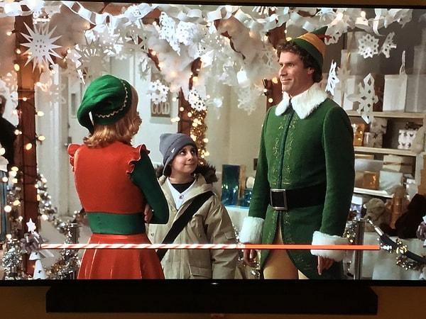3. Elf (2003) filminin Blu-Ray versiyonunu satın alırsanız alttaki gösterge şeker kamışı gibi duruyor.