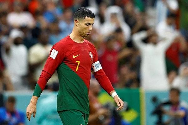 37 yaşındaki Portekizli yıldızın hangi takıma transfer olacağı merakla beklenirken resmi açıklama geldi.