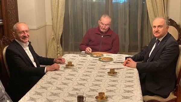 Gök, yaptığı açıklamada, Kılıçdaroğlu'nun, Baykal ve ailesinin yeni yılını kutladığını belirterek ziyarette günlük siyasi değerlendirmelerde bulunulduğunu söyledi.