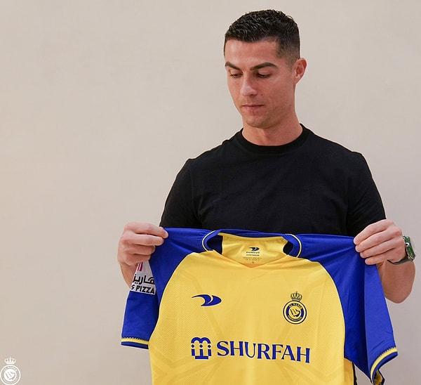 Cristiano Ronaldo, Suudi Arabistan Pro Lig ekiplerinden Al-Nassr ile 2,5 yıllık sözleşme imzaladı. Transferin açıklanmasının ardından ise geçmişte yaptığı açıklamalar gündem oldu.