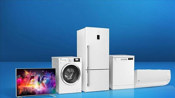 2022'nin ilk günlerinde marketlerde çamaşır makinesi 3 bin 299 TL, bulaşık makinesi de 3 bin 799 TL olarak satılırken, 2023'ün ilk günlerinde aynı markette, aynı marka daha az programlı bulaşık makinesi 4 bin 299 TL, çamaşır makinesi de 4 bin 999 TL oluyor.