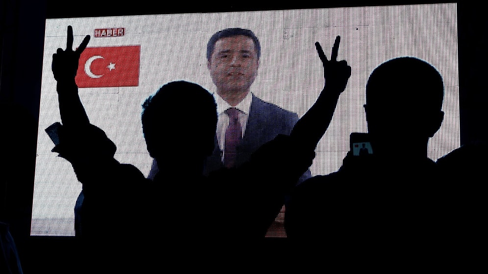 Demirtaş Seçim Kampanyasını Cezaevinde Başlattı
