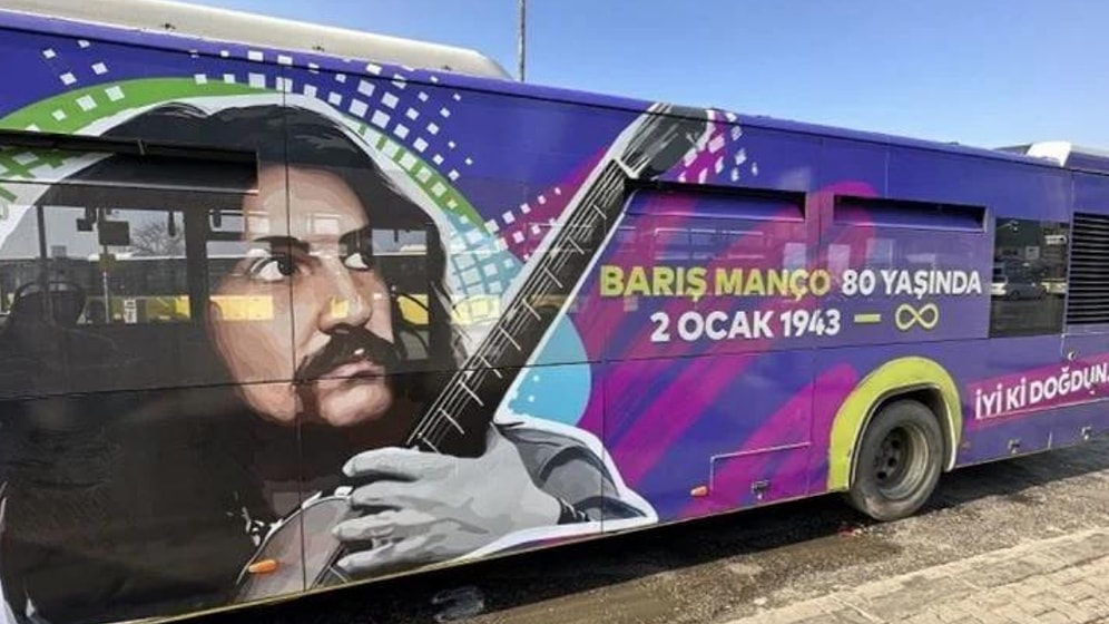 Doğum Gününe Özel: İETT Otobüsü Barış Manço İçin Yollarda