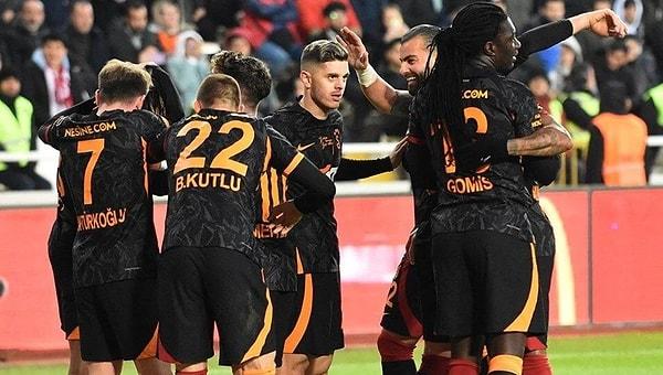 2022 yılını lider olarak bitiren Galatasaray, pazar günü oynanacak Fenerbahçe derbisi öncesinde galibiyet kazanmak istiyor.