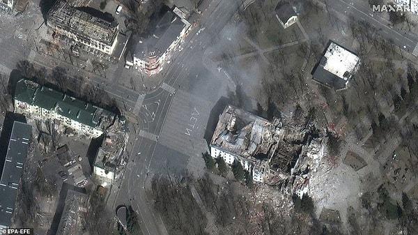 Ukrayna Mariupol Tiyatrosunun Bombalanması