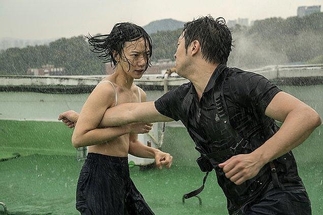 13. Sense8 (2015-2018)