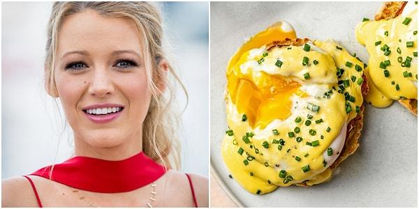 Blake Lively: Eggs Benedict. En sevdiği öğünün kahvaltı olduğunu belirten güzel oyuncu, pastırma, poşe yumurta ve hollendez soslu eggs benedict'e bayılıyormuş!