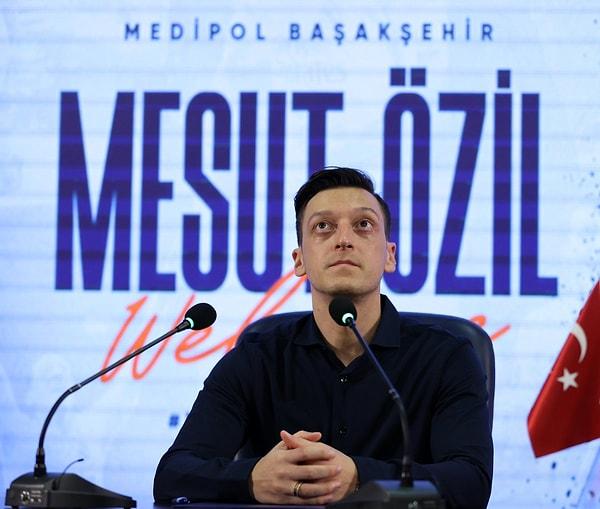 Al Feiha'nın Özil'in bonservisine 500 bin euro, kendisine ise 1,5 yılda 4,5 milyon euro ödeyeceği belirtildi.