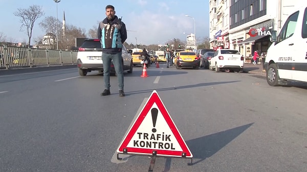 Kadıköy'de taksi şoförlerine yönelik denetim gerçekleştirildi