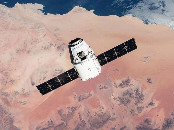 NASA sözcüsü Sandra Jones da daha önce ajansın bir SpaceX Dragon uzay aracını 'cankurtaran botu' olarak kullanmayı düşündüğünü söylemişti.