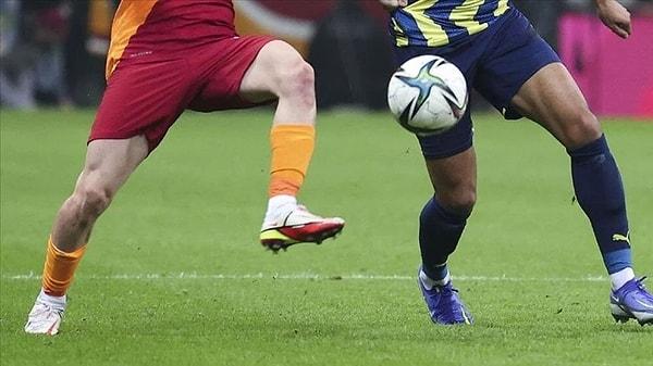 Sezon başında iki takım da kadrolarına yeni isimleri katarken bu akşam bazı futbolcular ilk kez Fenerbahçe-Galatasaray derbisinin heyecanını yaşayacak.