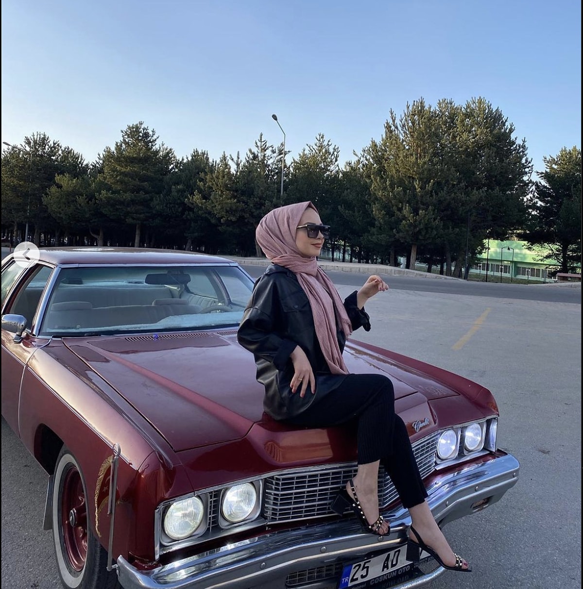 Tesettürlü TikTok Fenomeni Esra Rabia Ünalın Yaptığı Kalça Dansı 