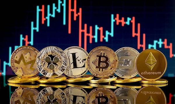 Bitcoin borsa ve altın karşısında büyük darbeler aldı.