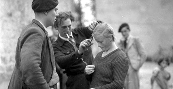 Ülkeye ihanet ile suçlanan kadınların saçları kazıtıldı ve sokaklarda gezdirildi. Daha da ileriye gidip, bazı kadınların vücuduna ruj ile Nazi sembolü çizildi.