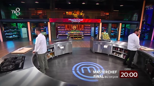 Kıvanç ve Metin'in şampiyonluk kupası için karşı karşıya geleceği MasterChef Türkiye finali, bu akşam TV8 ekranlarında canlı bir şekilde yayınlanacak.