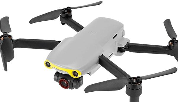 6. AUTEL Evo Nano+ Premium Bundle Drone Gri