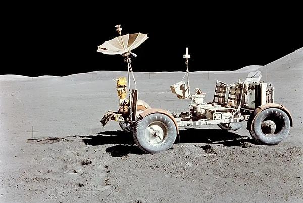 16. Apollo 15'ten 17'ye Ay arabaları