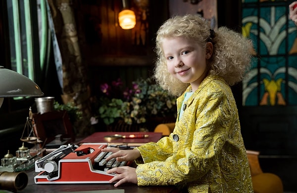 1. Вы смотрите очень интересный сериал, а ваш друг занят важным делом, и шум от сериала ему мешает. Как поступите?