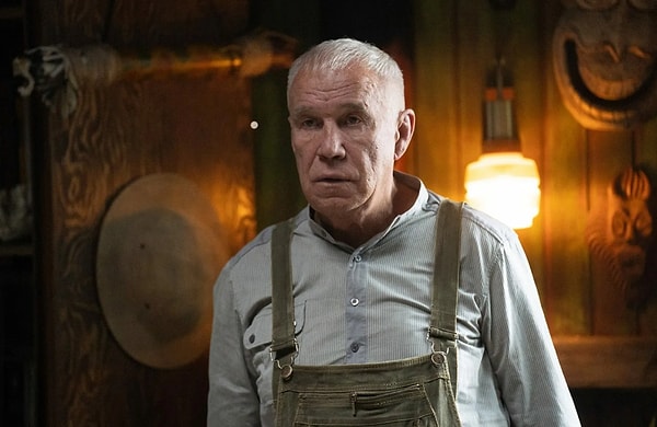 3. Вы жутко заняты, а тут нагрянули друзья и просят угостить их чаем. Как поступите?