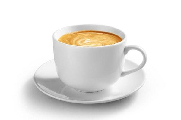 9. Ruhları İtalyan, özgür ve arayış içinde olan yayların hayatlarında belki de en sabit kaldığı konu kahvesidir. Yay burcu için espresso özgürlüğün kahve halidir.