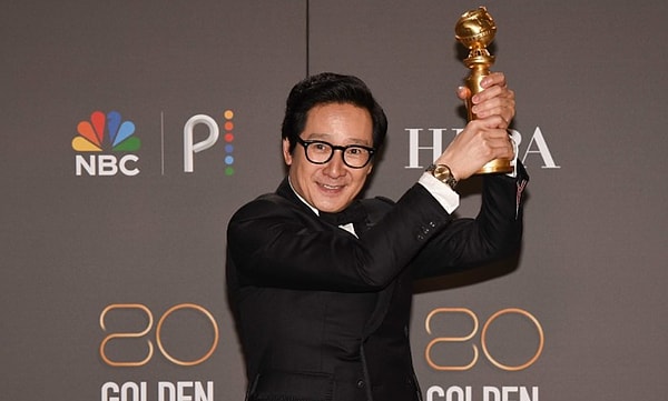 Лучший актер второго плана: Ке Хюи Куан («Всё везде и сразу»)