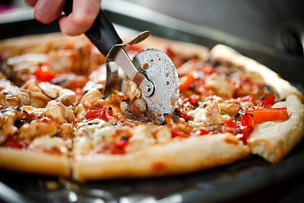 Pizza bıçağı
