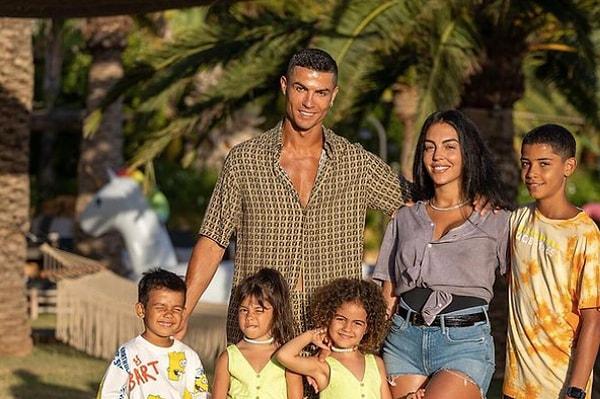 Cristiano Ronaldo ve Georgina Rodriguez'in Suudi Arabistan'da sorunlar yaşadığı biliniyordu.