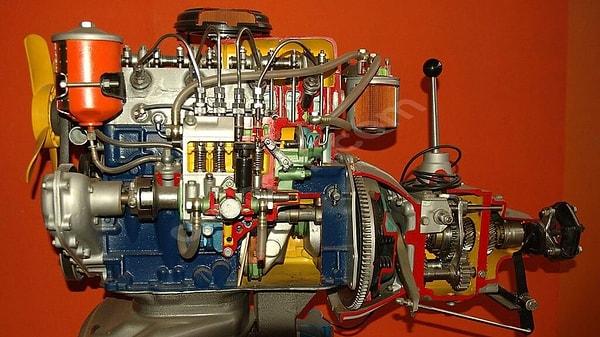 7. Motorinle çalışan motoru üreten mühendisin adı nedir?