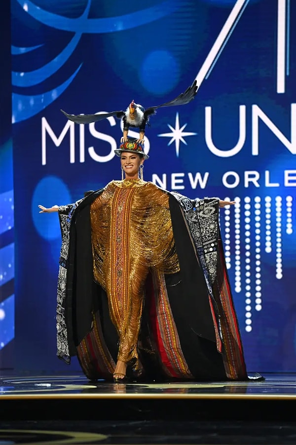 Мисс Боливия Мариа Камила Санабриа Перейра