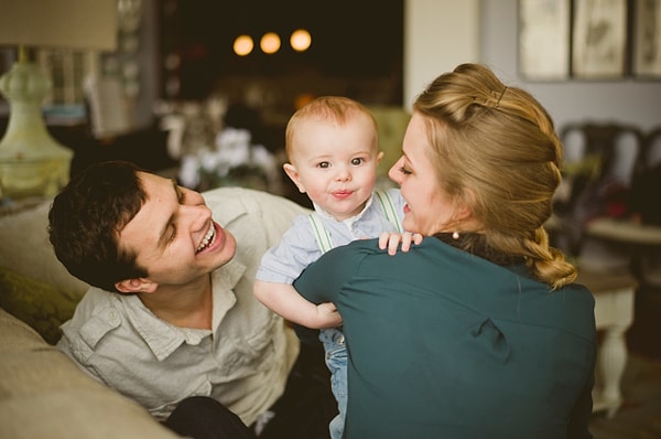 Kendisi gibi Mormon olan çocukluk aşkı Daniel Neeleman ile çocukluktan beri birliktelerdi ve sonunda Daniel kendisine evlenme teklifi ederek köye yerleşmek istediğini söyledi.