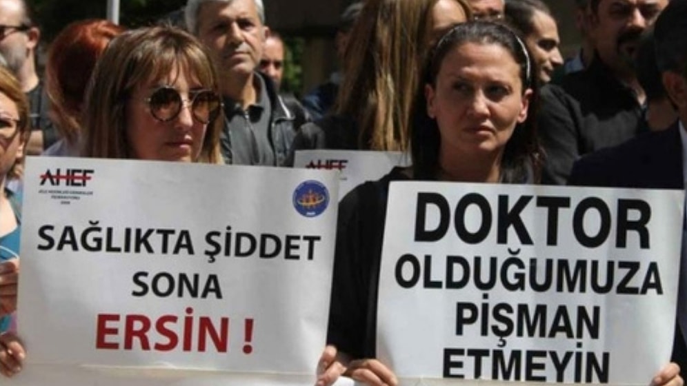 Sağlık-Sen: 2022'de 422 Sağlık Çalışanı Şiddete Maruz Kaldı