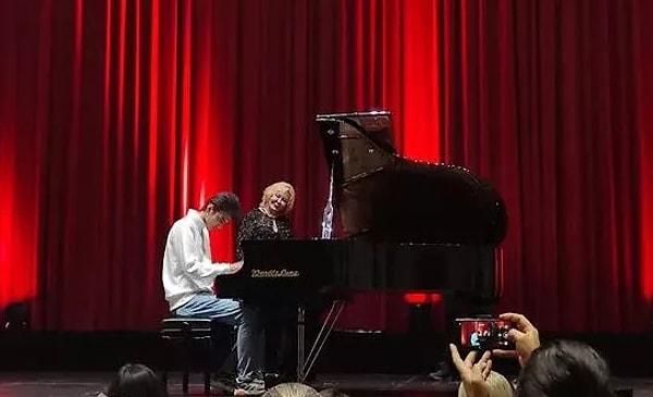 Dünyaca ünlü piyanist Gülsin Onay'ın sahnesinde piyano çalma fırsatını yakalayan İncir, Onay'dan ders de aldı.