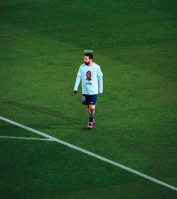 12. Messi gerçekten de bir melek.