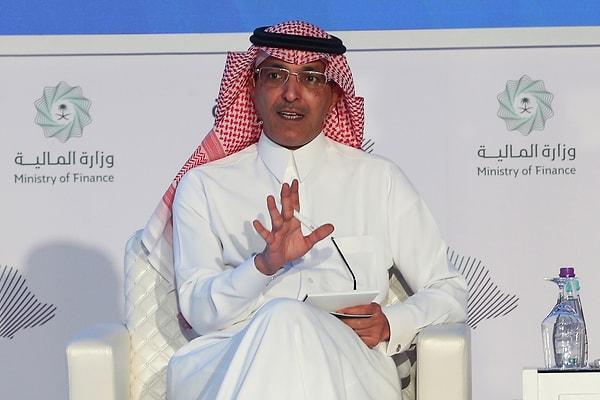 Suudi Arabistan Finans Bakanı Muhammed Al Jadaan,"Krallığın 'savunmasız' olarak gördüğü Pakistan, Türkiye ve Mısır'a cömertliğinin bir parçası olarak destek sağlamak için çok taraflı kurumlarla birlikte çalıştığını" söyledi.