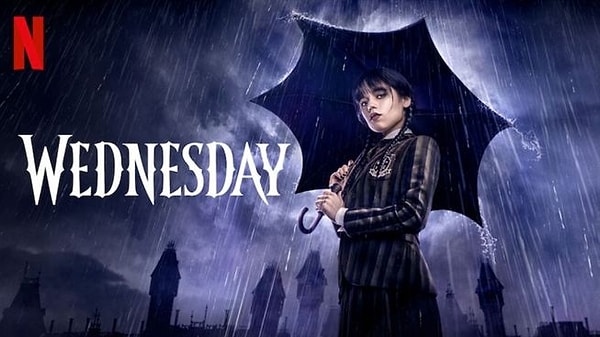 Netflix'te yayınlanan 'Wednesday' dizisi, Tim Burton'ın eşsiz hayal gücünün bir eseri olan Addams Ailesi'nin kızları Wednesday Addams karakterininin hayatını konu alıyor.