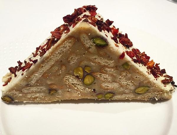 Kremalı mozaik pasta tarifi:
