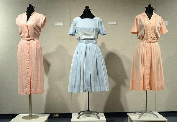 Satışlar gitgide artıyordu ve Donnelly Garment Şirketi, çoğu kadın binden fazla kişiyi istihdam eden 3,5 milyon dolarlık bir işletmeye dönüşmüştü.