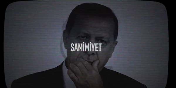 İYİ Parti’nin hazırladığı video, #DevleteSamimiyetYakışır!” notuyla resmi sosyal medya hesaplarından paylaşıldı.