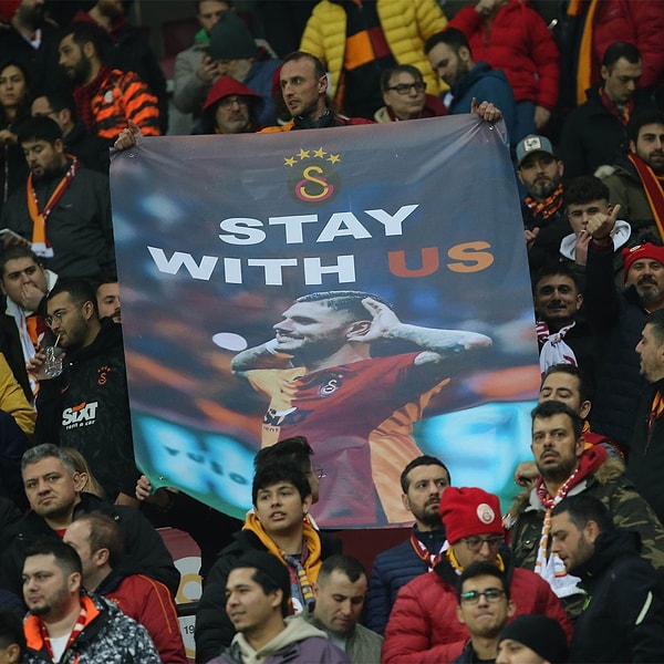Henüz sezonun yarısı bitmişken Galatasaray taraftarları 'Bizimle kal Icardi' diyorlar.