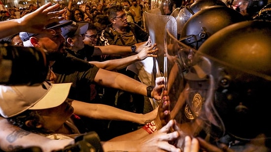 Peru'da Hükümet Karşıtı Gösteri: 60 Kişi Hayatını Kaybetti