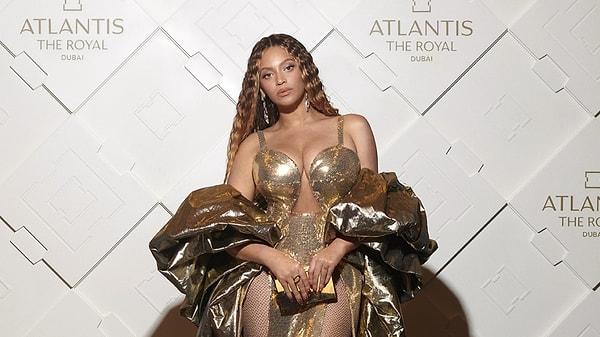 Dubai'deki Atlantis The Royal'in lansmanı yıldızlarla dolu bir etkinliğe sahne oldu. Ancak açılışın yıldızı, 2018'den bu yana konser vermeyen Beyonce oldu.